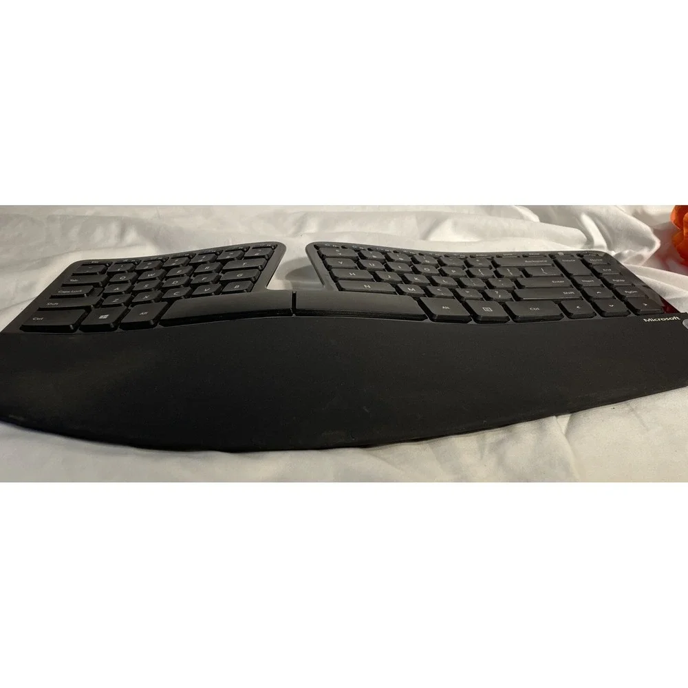 Microsoft Sculpt Ergonomic Desktop KEYBOARD Model 1559 No USB Dongle Not Tested